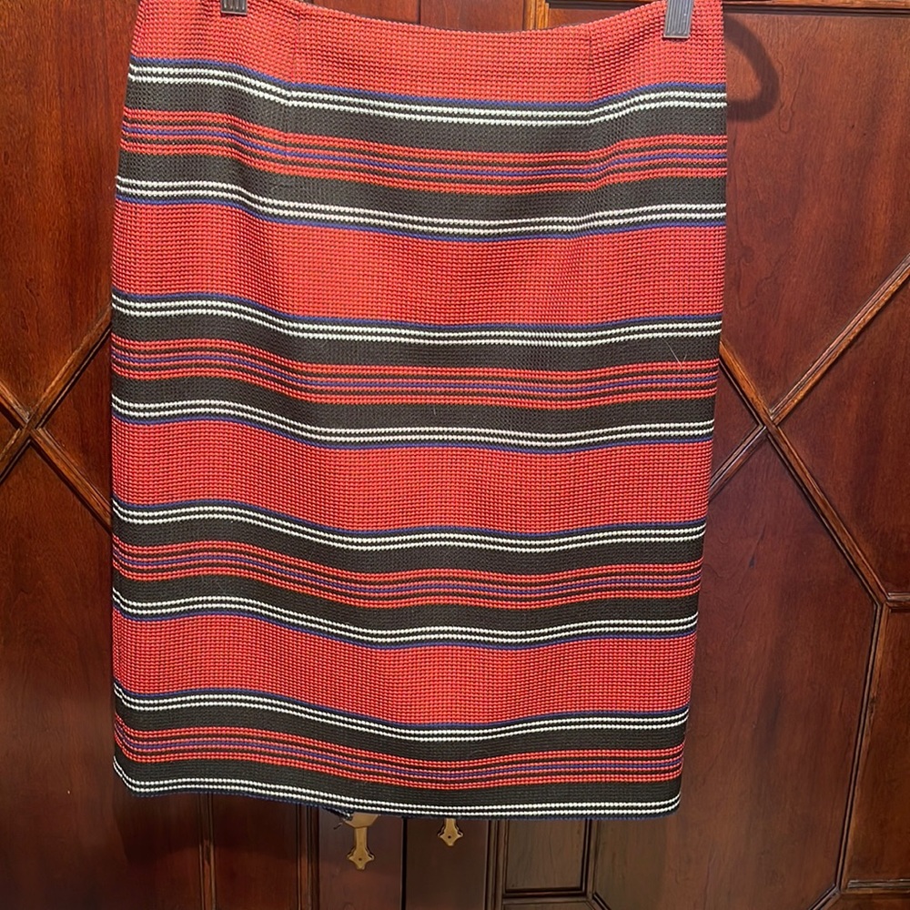Worth Red black cream royal blue stripe skirt size 4 hardly Worn